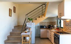 House Myrtos